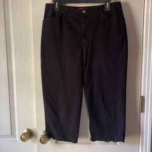 D12 Gloria Vanderbilt black pants